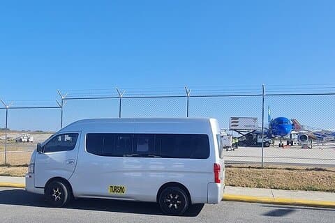 Transporte privado desde el hotel al Aeropuerto Guanacaste