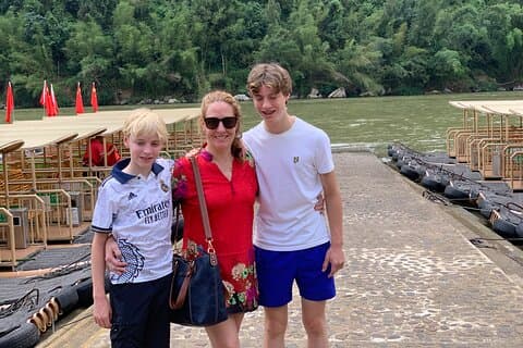 Li River Cruise med bambus Rafting & Xianggong Hill Private Tour