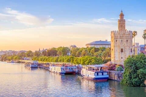 Crociera di 1 ora a Guadalquivir con vista su Triana + Ebook
