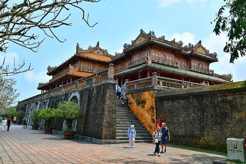 Hue City Private Tour 1 dag med graver, pagode, landsby og marked