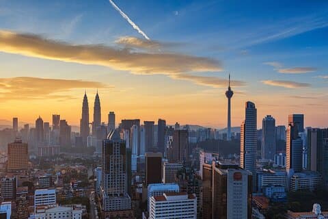 7 Wonders of Kuala Lumpur Private Tour with Twin Towers Ticket