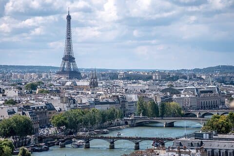 Private Transfer from Brussels to Disneyland Paris By Luxury car