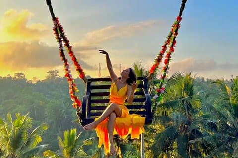 Bali Swing, Monkey Forest & Ubud Waterfalls Tour