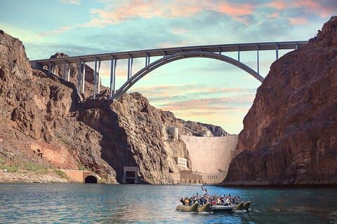Hoteller i nærheden af Hoover Dam - Dam Walk, Powerplant & River Float