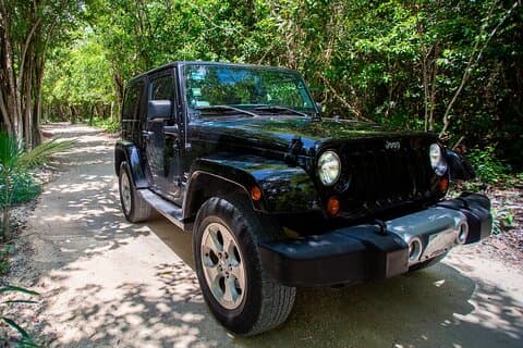 Excursão privada de Cozumel Jeep and Jade Cavern Cenote