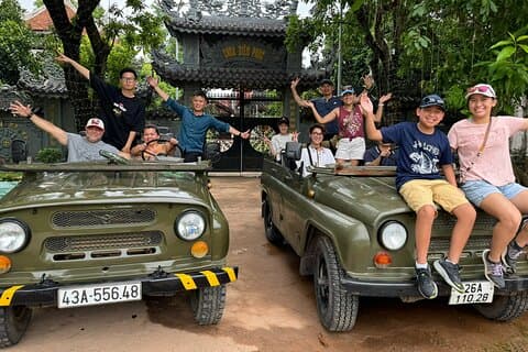 Explorez Hanoi Secret Spots et Train Street