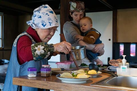 Cooking with a Local Okaasan at Kominka in Ojika Island Nagasaki