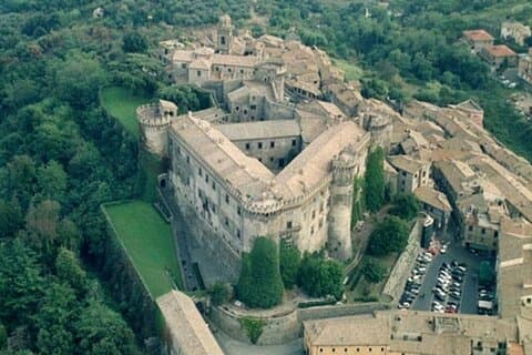 Privat tur til Bracciano Slot, fra Civitavecchia