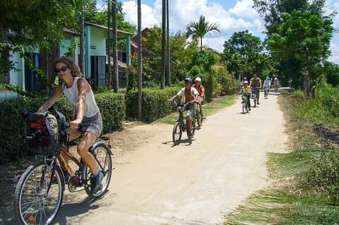 Exploring Countryside Guided Bicycle Tour in Hoi An