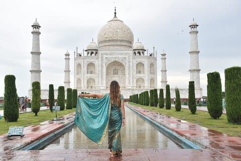 Sunrise Taj Mahal und Agra Fort Tour von Delhi
