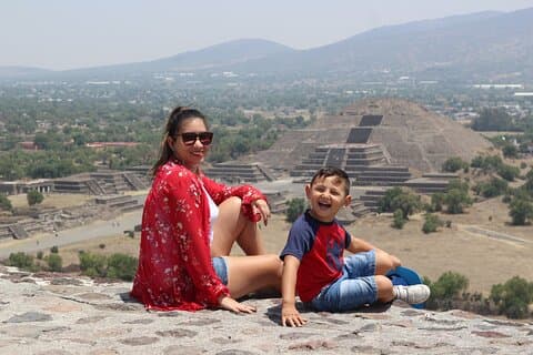 From cdmx: Teotihuacan and Basilica of Guadalupe all inclusive