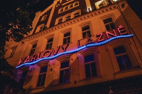 Praha nattelivsbillett