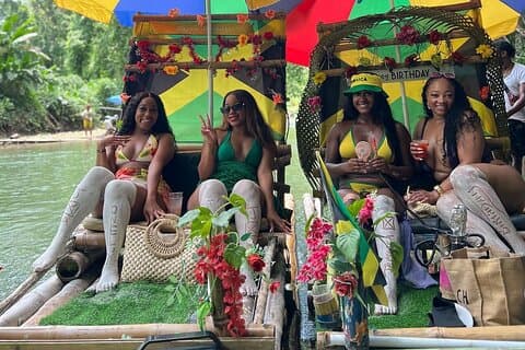 Bamboo Rafting och Limestone Massage i Montego Bay, Jamaica