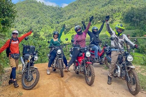 2 jours 1 nuit Rem Village et visite de montagne avec scooter