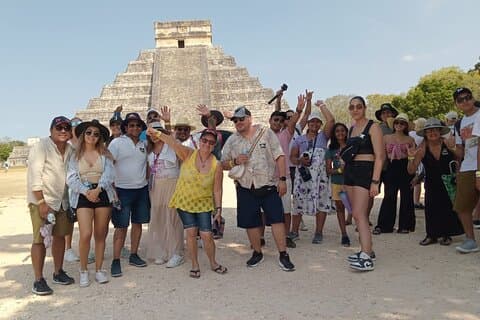 Cancun 1-dagers tur med utsikt over Valladolid og Maya-cenote