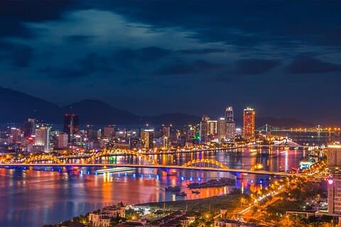 Private Da Nang Night Tour med flodkrydstogt og natmarked