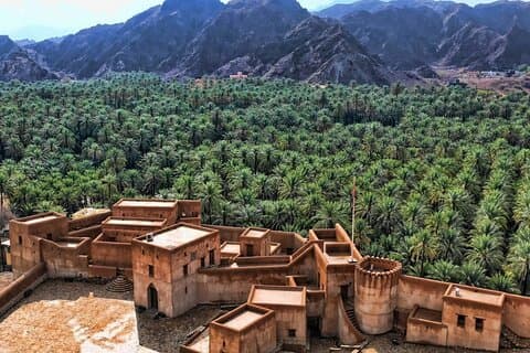 Geniet van de schoonheid van Fanja, Samail، Izki en Nizwa tijdens een speciale reis