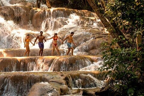 Dunn's River Fall & Blue Hole Combo Tour från Montego Bay Jamaica
