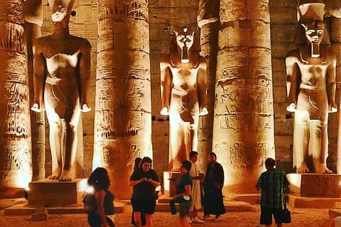 Sonido y luz en el templo de Karnak en Luxor