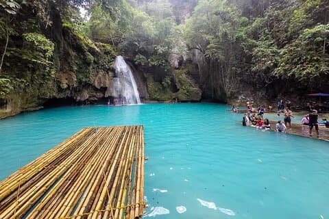 Excursion de canyoning aux chutes de Kawasan au départ de Moalboal