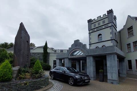 Servizio auto di lusso dal Muckross Park Hotel & Spa all'aeroporto di Shannon.