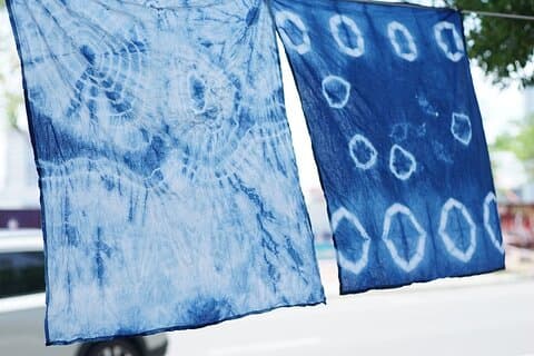 Atelier de teinture à l'indigo