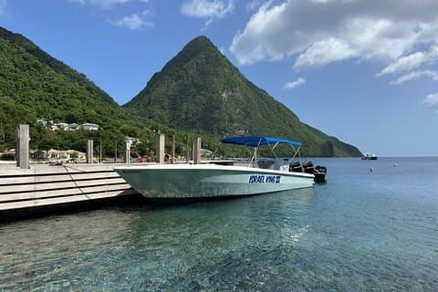 Private Ganztagscharter: St. Lucia Bootstour nach Soufriere