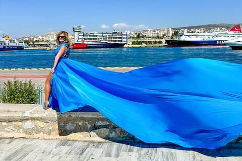 Terminal de cruzeiros Pireus Flying Dress Photoshoot
