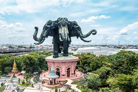 Visite guidée privée d'une journée au musée d'Erawan et à la ville antique