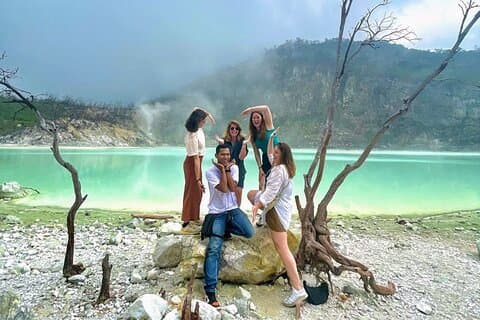 Private Tour: White Crater, Tea Plantation & Rengganis Hot Spring