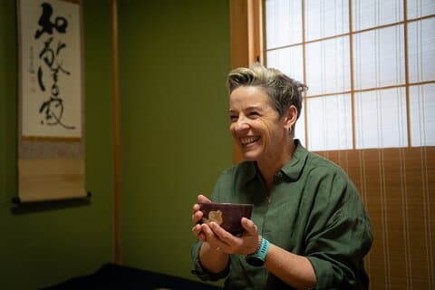 Kyoto: Tea Ceremony Experience in a small tea room
