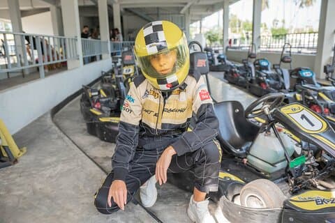 Défi du circuit de karting chez Easykart de Pattaya
