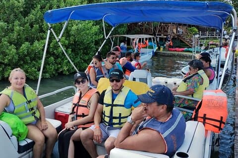 Natur Äventyr Fantastisk Bacalar Lagunen Från Cancun & Riviera