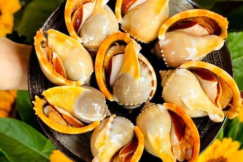Recorrido gastronómico a pie por Hanoi, una calle seleccionada por Michelin