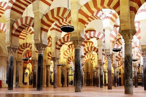 Privater Besuch der Moschee, der Kathedrale und des jüdischen Viertels von Córdoba mit Eintritt