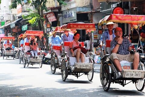 Hue Evening Food Tour av Cyclo