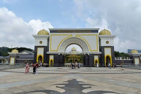 Privérondvaart van Port Klang naar Kuala Lumpur