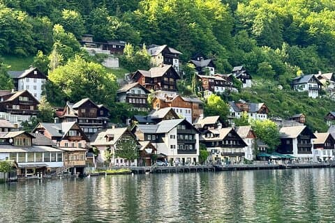 Excursão privada de dia inteiro a Hallstatt Salzkammergut e Melk