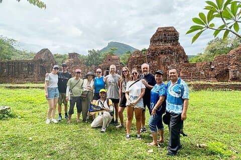 Utforska Historical My Son & Hoi An: Privat rundtur från Da Nang