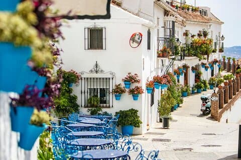 Explore Mijas and Marbella on a Day Trip from Málaga