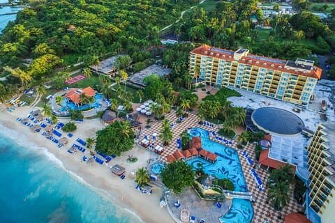 Montego Bay Airport and Jewel Dunn's River Beach Private Shuttle