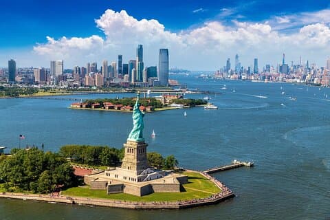 New York Frihedsgudinden og Happy Hour Cruise Combo