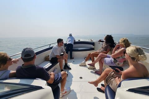 Elephanta-Höhlen mit dem Premium-Schnellboot
