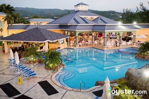 Montego Bay Airport och Jewel Paradise Cove Private Shuttle