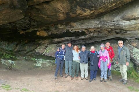 Promenade guidée à la grotte Saint Cuthbert avec promenades dans les bois