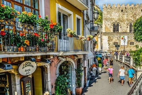 Taormina and Etna Full Day Tour from Giardini Naxos cruise port