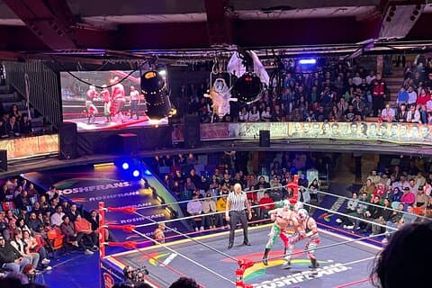 Lucha Libre Saturday Show in Mexiko-Stadt (SITZE VOM BALKON)