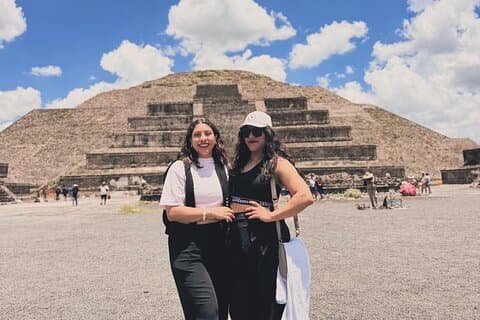 Teotihuacan Private Tour, Cave Breakfast and Transportation