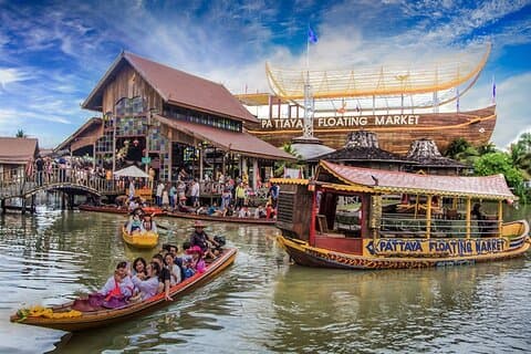 Pattaya Floating Market Ticket met 4 regio's Thaise cultuur