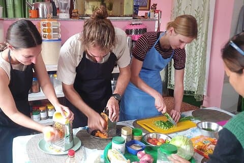 Nepali matlagingskurs i Pokhara med en lokal familie